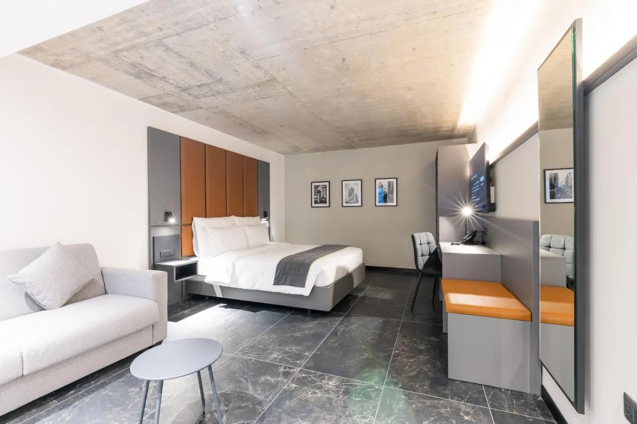 The Londoner Hotel St. Julian'S
