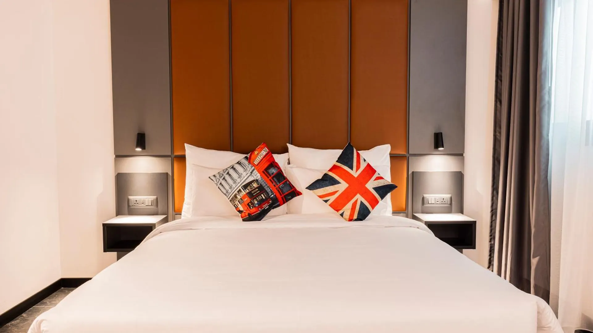 ***  The Londoner Hotel St. Julian'S Malta