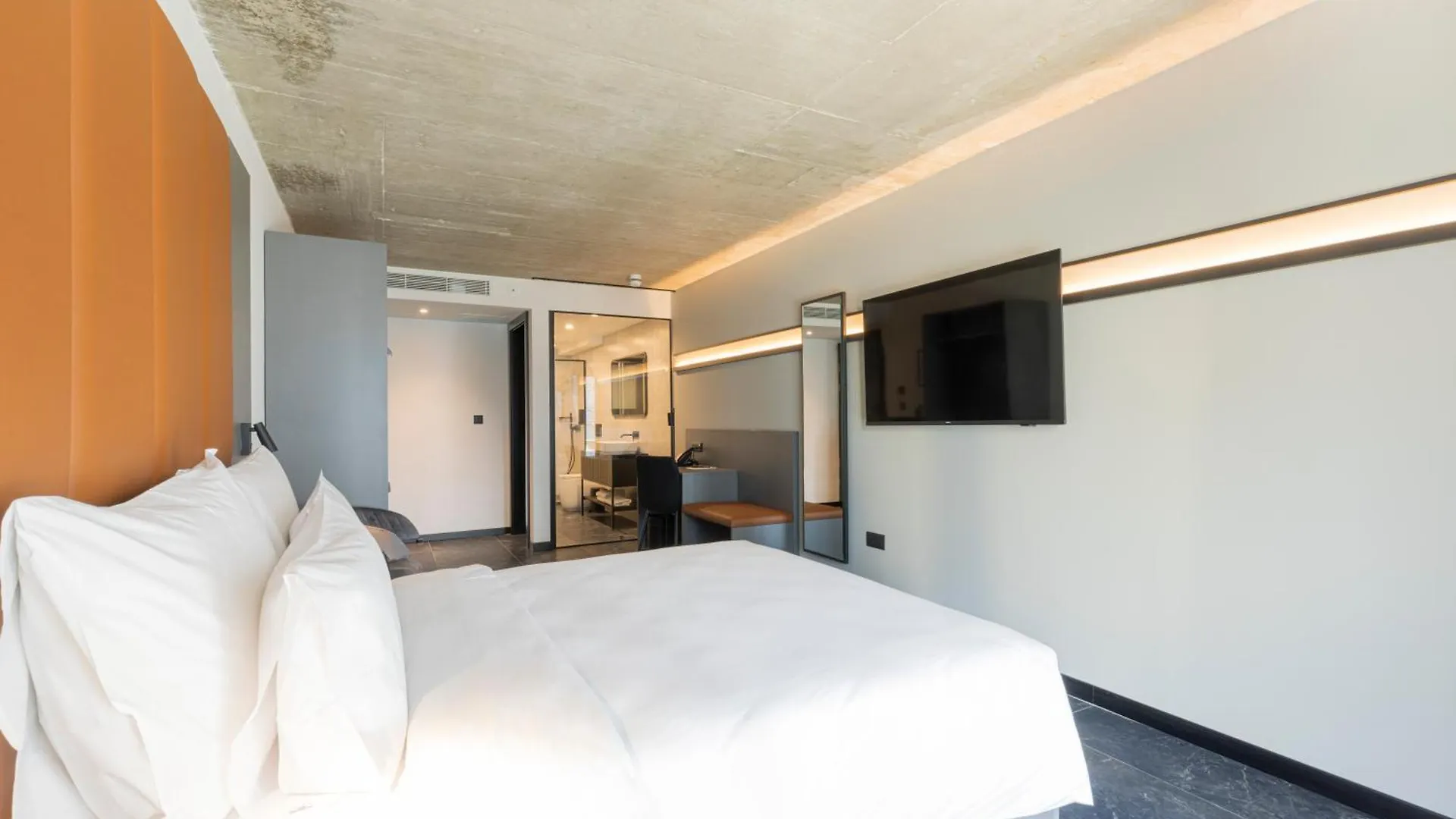 The Londoner Hotel St. Julian'S