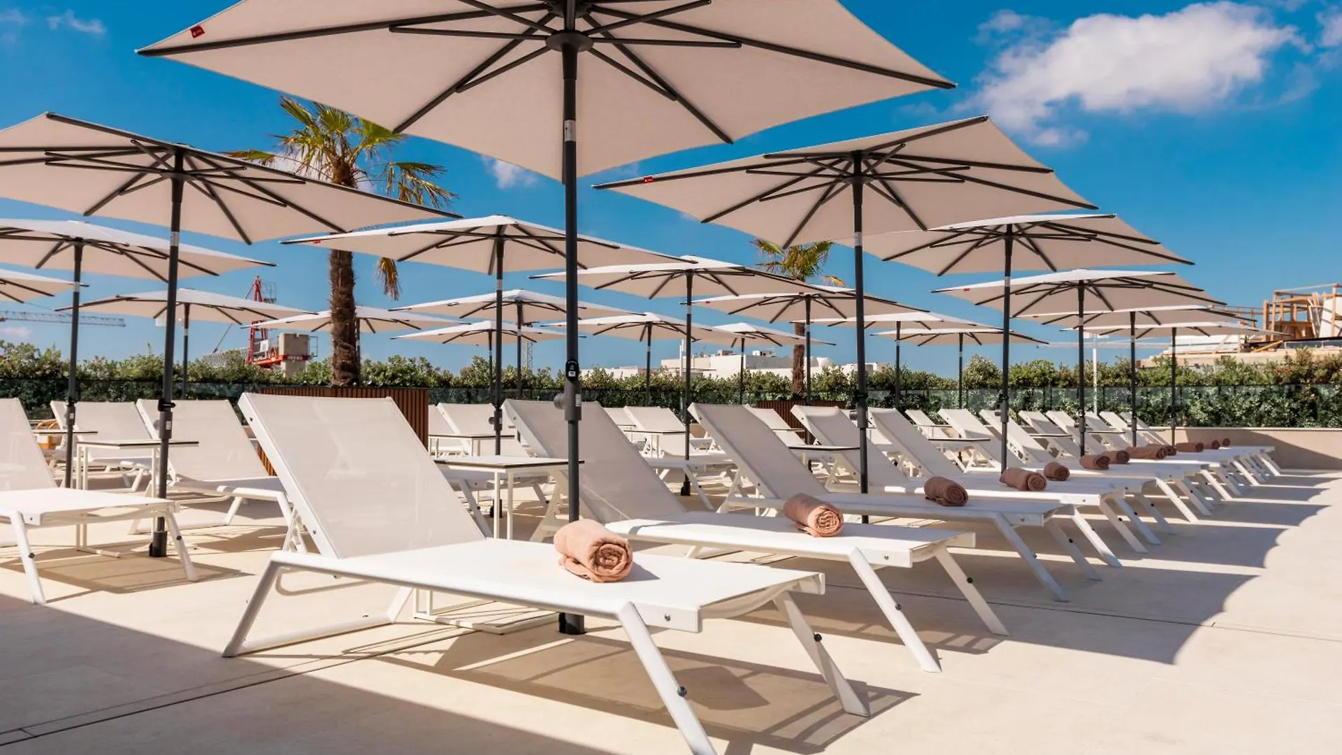 The Londoner Hotel St. Julian'S San Giuliano